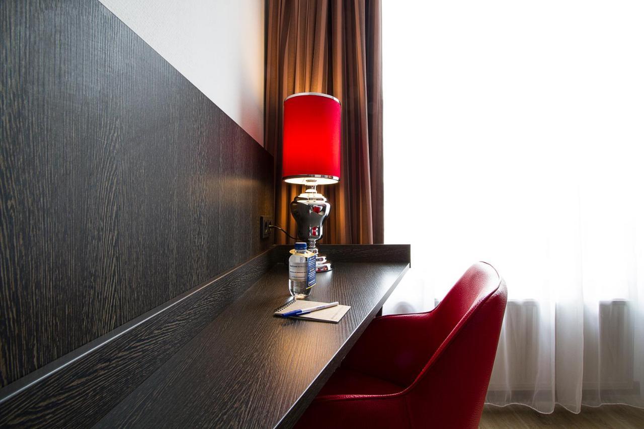 Bastion Hotel Schiphol Hoofddorp Exterior photo